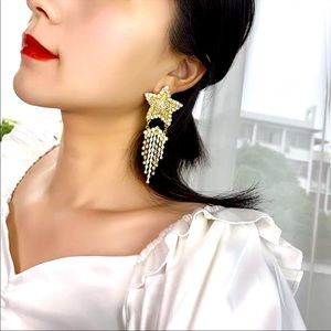 New Star ⭐️ dangle earrings